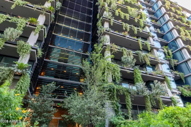 MLS: 6653212 Condo For Sale