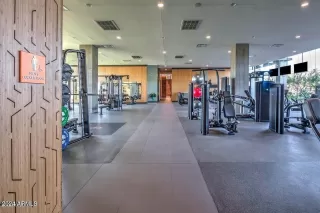 Photo #6: 6653212 Listing