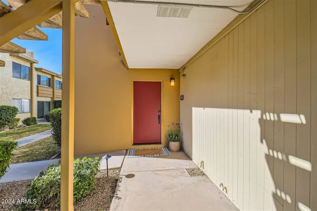 MLS: 6653271 Condo For Sale