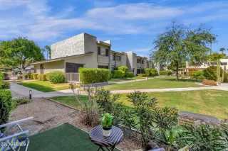 Photo #3: 6653271 Listing