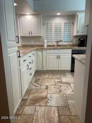 Photo #3: 6653287 Listing