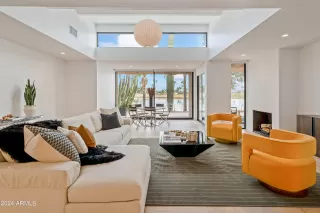 Photo #3: 6653356 Listing