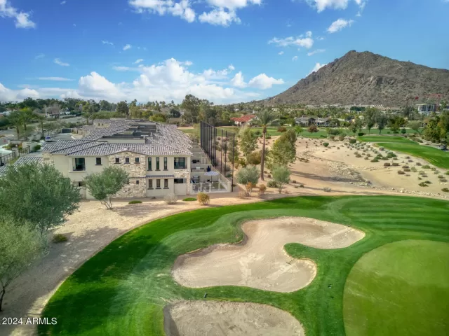 MLS: 6653404 Condo For Sale