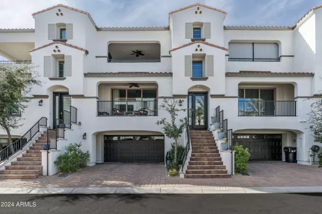 MLS: 6653443 Condo For Sale