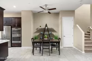 Photo #5: 6653443 Listing