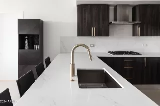 Photo #1: 6653572 Listing