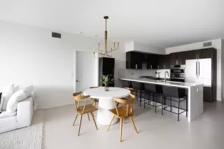 Photo #4: 6653572 Listing