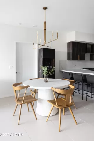 Photo #5: 6653572 Listing