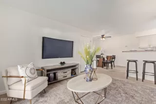 Photo #3: 6653868 Listing