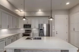 Photo #3: 6654055 Listing