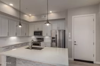 Photo #4: 6654055 Listing