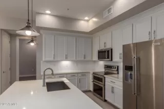 Photo #5: 6654055 Listing