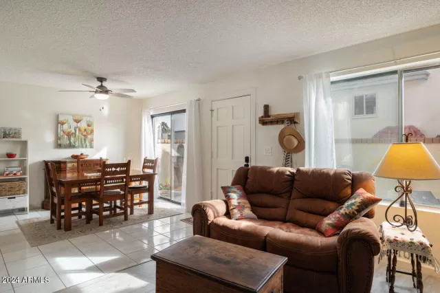 MLS: 6654137 Condo For Sale