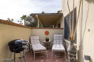 Photo #6: 6654137 Listing