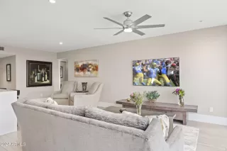 Photo #6: 6654389 Listing 