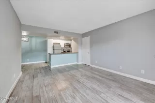 Photo #3: 6654593 Listing