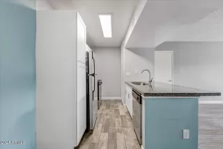 Photo #6: 6654593 Listing