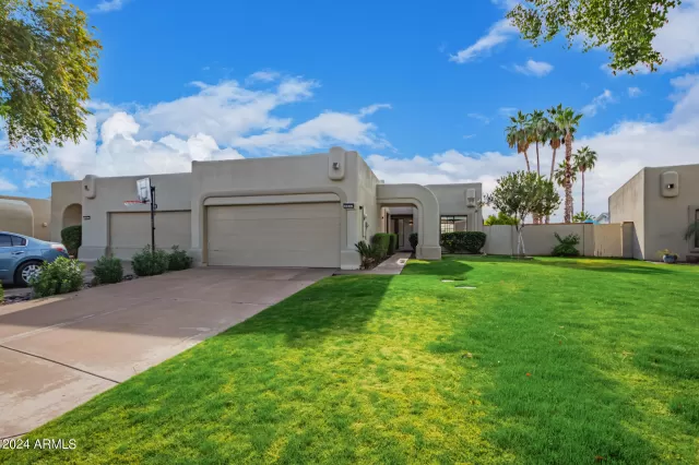 MLS: 6654594 Condo For Sale