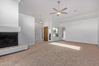 Photo #4: 6654594 Listing
