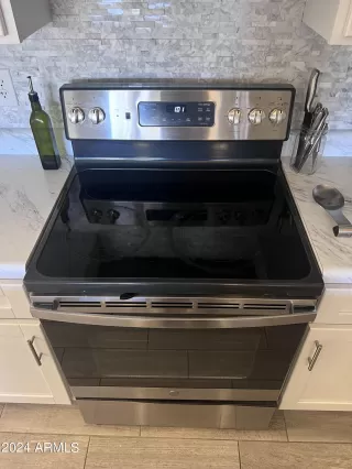 Photo #5: 6654721 Listing