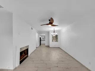 Photo #4: 6654777 Listing