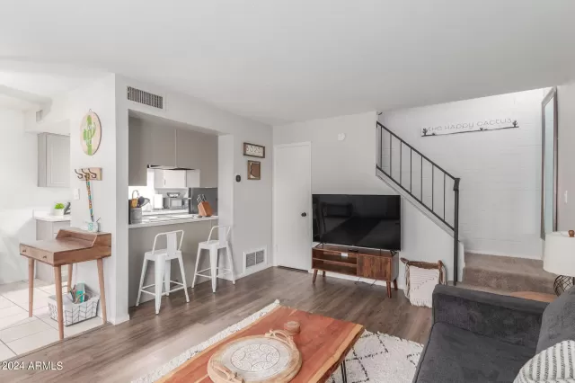 MLS: 6654829 Condo For Sale