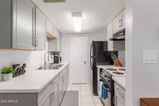 Photo #1: 6654829 Listing 