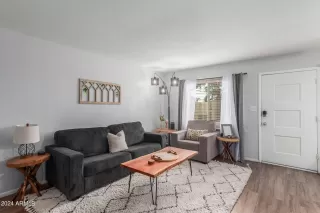 Photo #5: 6654829 Listing 