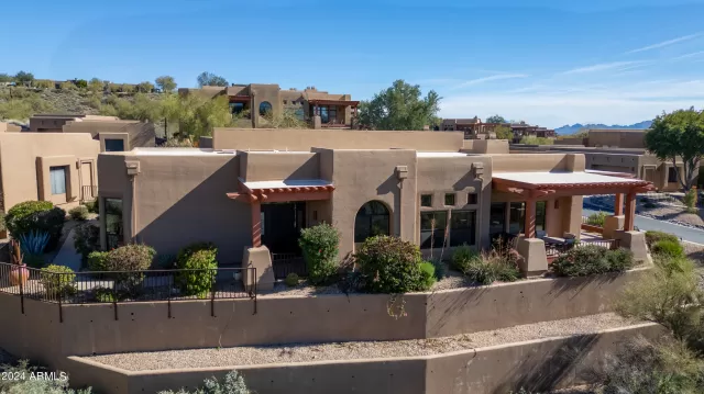 MLS: 6654963 Condo For Sale