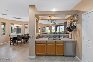 Photo #6: 6655123 Listing 