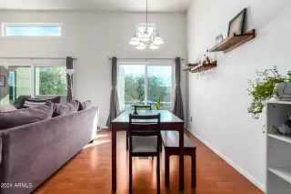 Photo #6: 6655492 Listing 