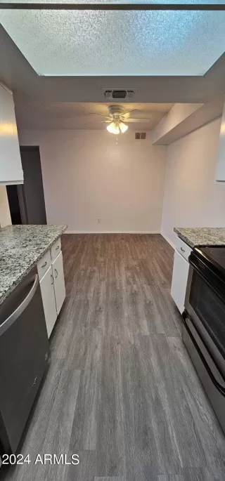 Photo #3: 6655521 Listing