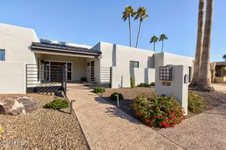 Photo #5: 6655560 Listing