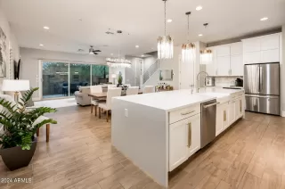 Photo #4: 6655562 Listing