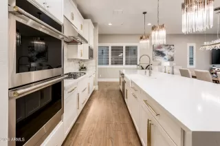 Photo #6: 6655562 Listing