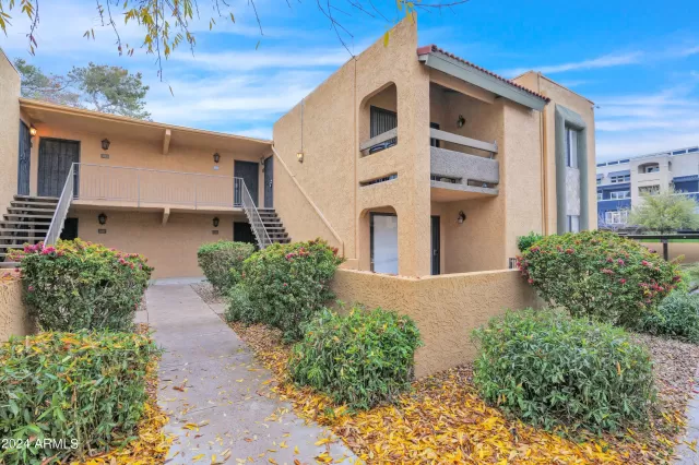 MLS: 6655788 Condo For Sale