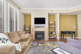 Photo #5: 6655905 Listing