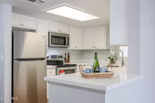 Photo #4: 6655910 Listing 