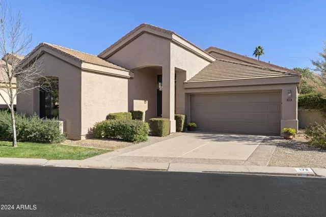 MLS: 6655976 Condo For Sale