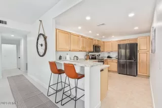 Photo #3: 6656183 Listing 