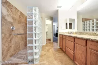 Photo #4: 6656199 Listing 