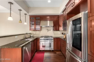 Photo #2: 6656241 Listing