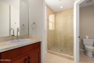 Photo #4: 6656241 Listing
