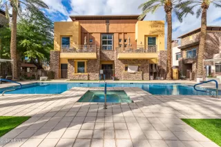Photo #5: 6656241 Listing