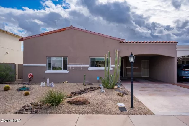 MLS: 6656259 Condo For Sale