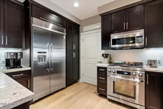 Photo #1: 6656317 Listing