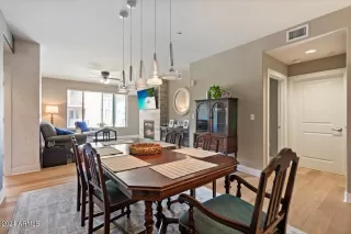 Photo #4: 6656317 Listing