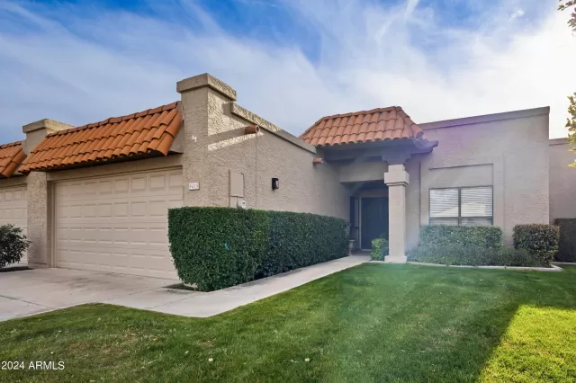 MLS: 6656323 Condo For Sale