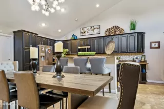 Photo #2: 6656323 Listing 