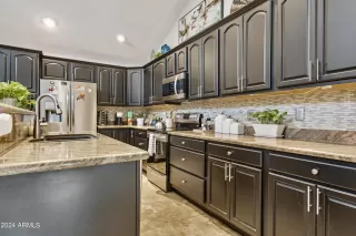 Photo #3: 6656323 Listing 